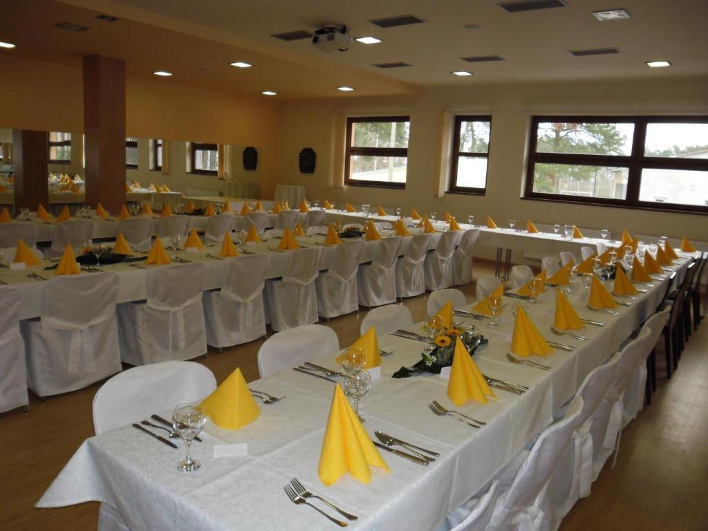 Hotel Sport Zruč מראה חיצוני תמונה